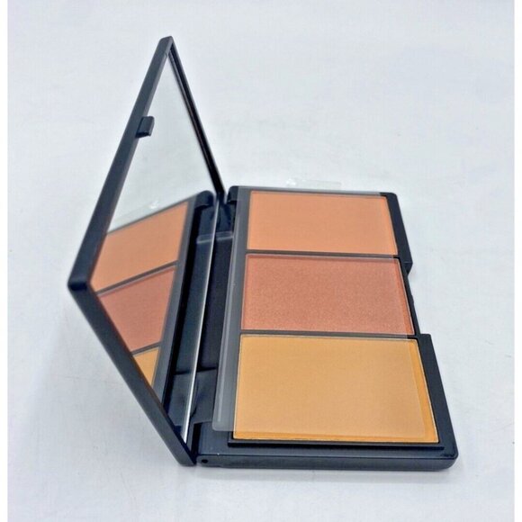 SLEEK Makeup Blush By 3 Palette Compact W Mirror NEW Take A Cheeky Peek 367 - Picture 2 of 8